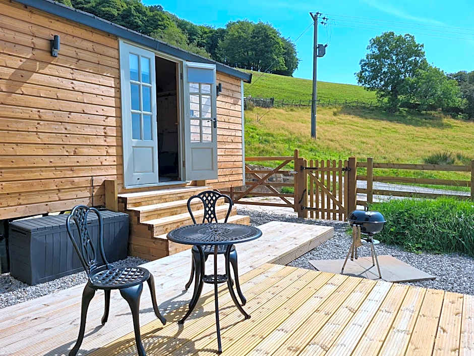 Peak District Shepherds Hut
