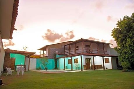 Iê Guest House