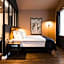 Exeter Hotel