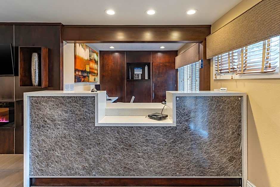 Best Western Carmel's Town House Lodge