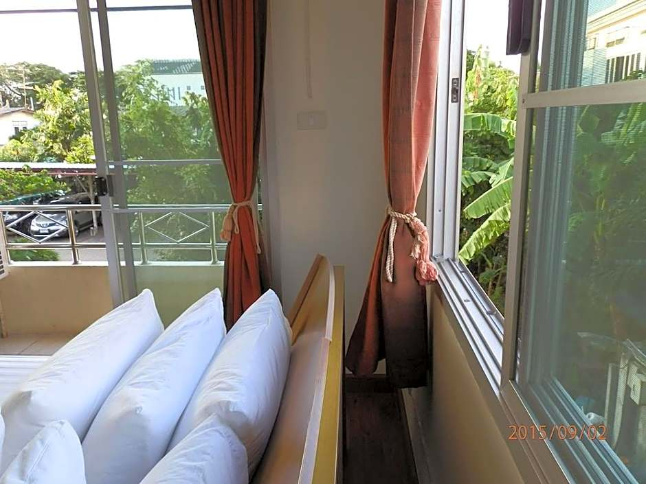 Sandy Serviced Apartment