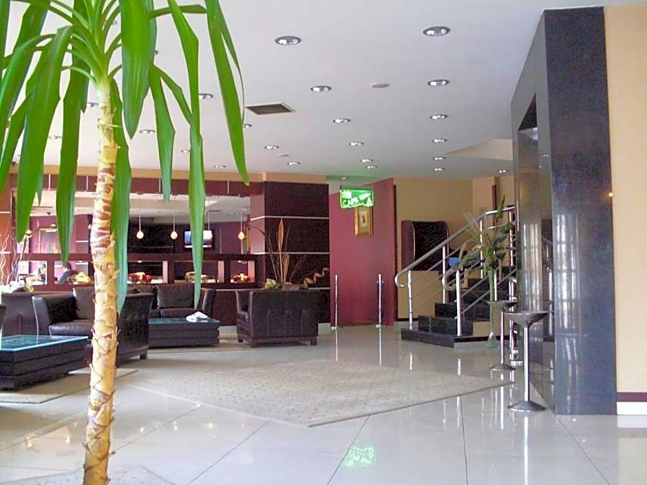 Rumi Hotel