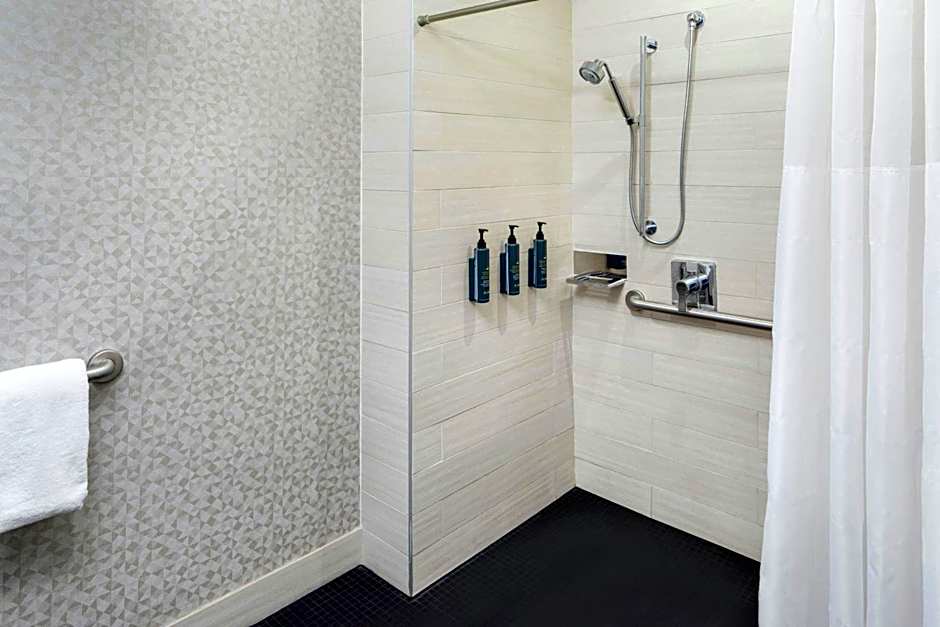 Aloft Tampa Downtown