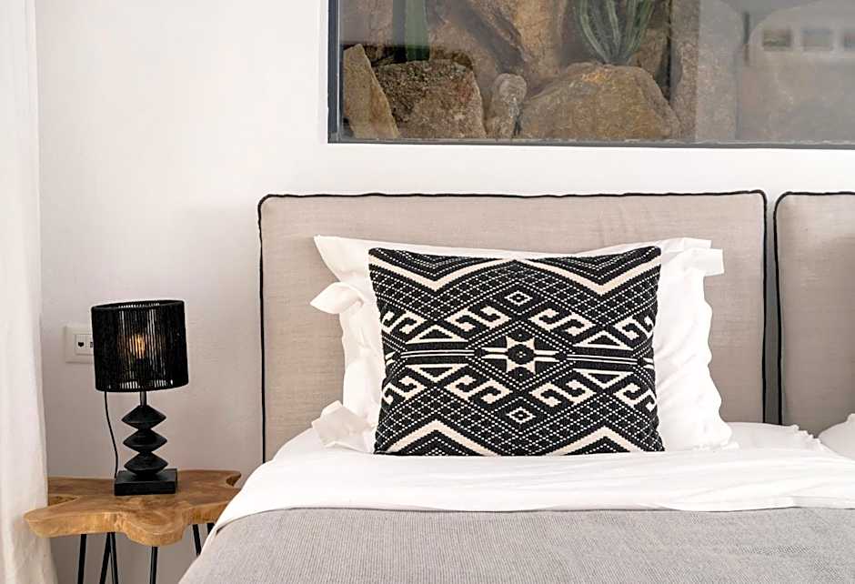 Villa Paoli - Private Pool, Sea View & Jacuzzi