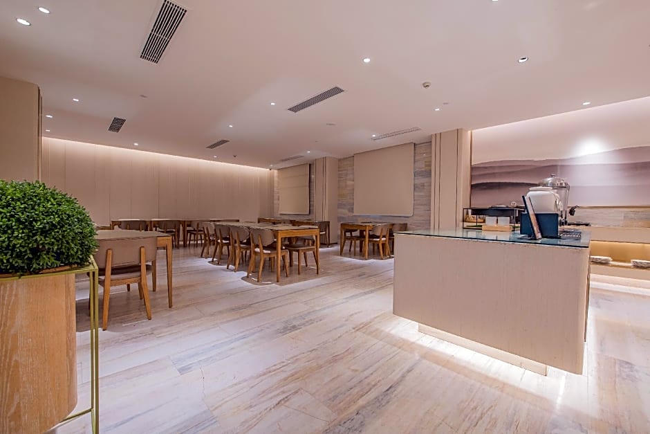 JI Hotel Chengdu Taikoo Li Binjiang Road