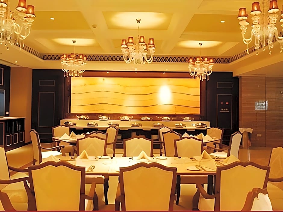 Yihe Grand Hotel