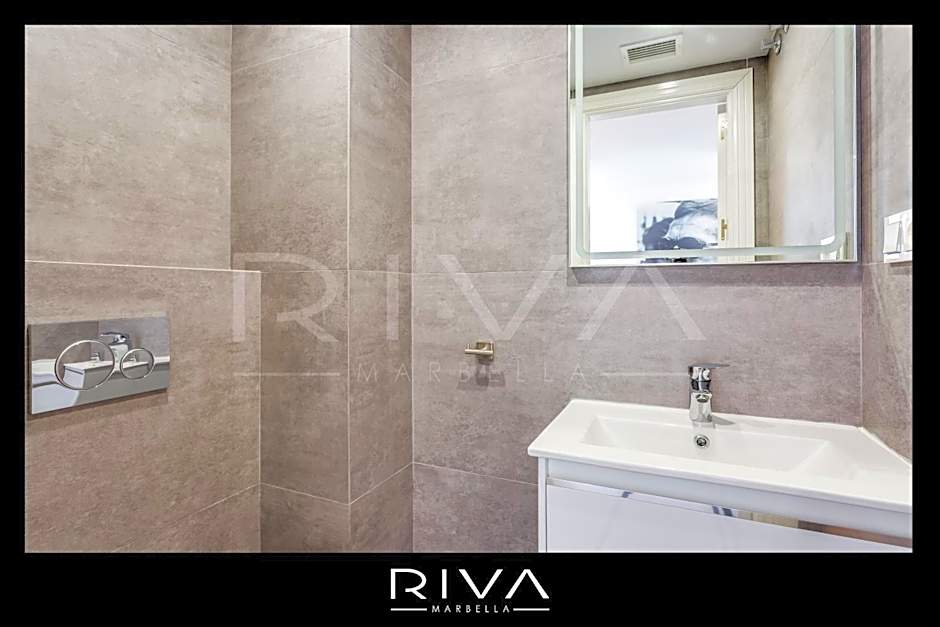 by Riva - 4 bedroom apartment in Dama de noche