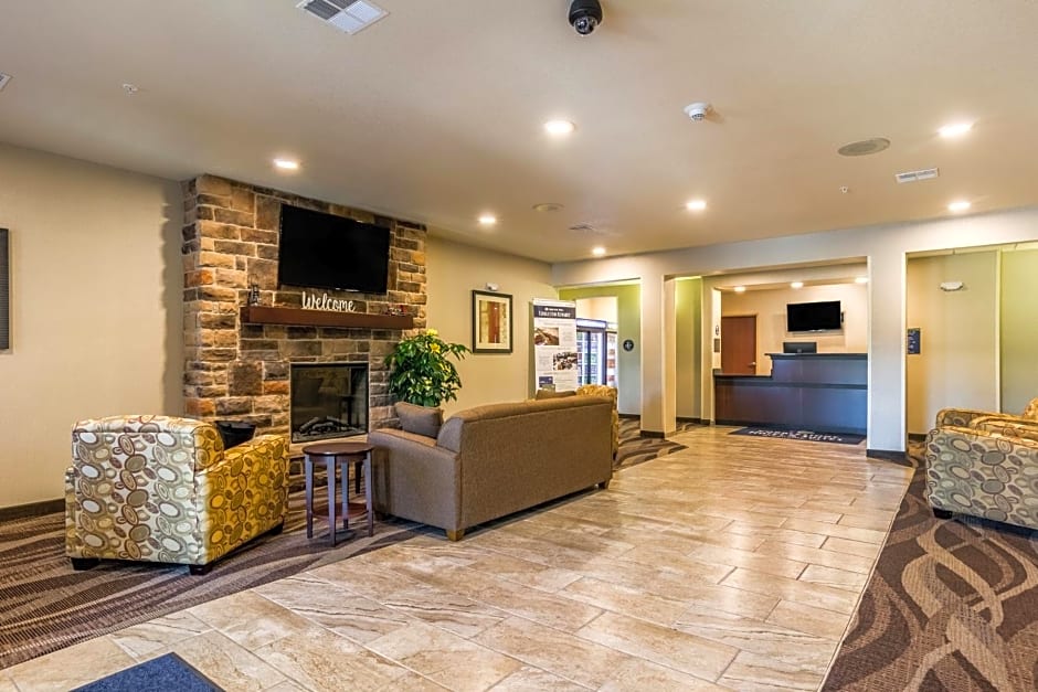 Cobblestone Hotel & Suites - Torrington