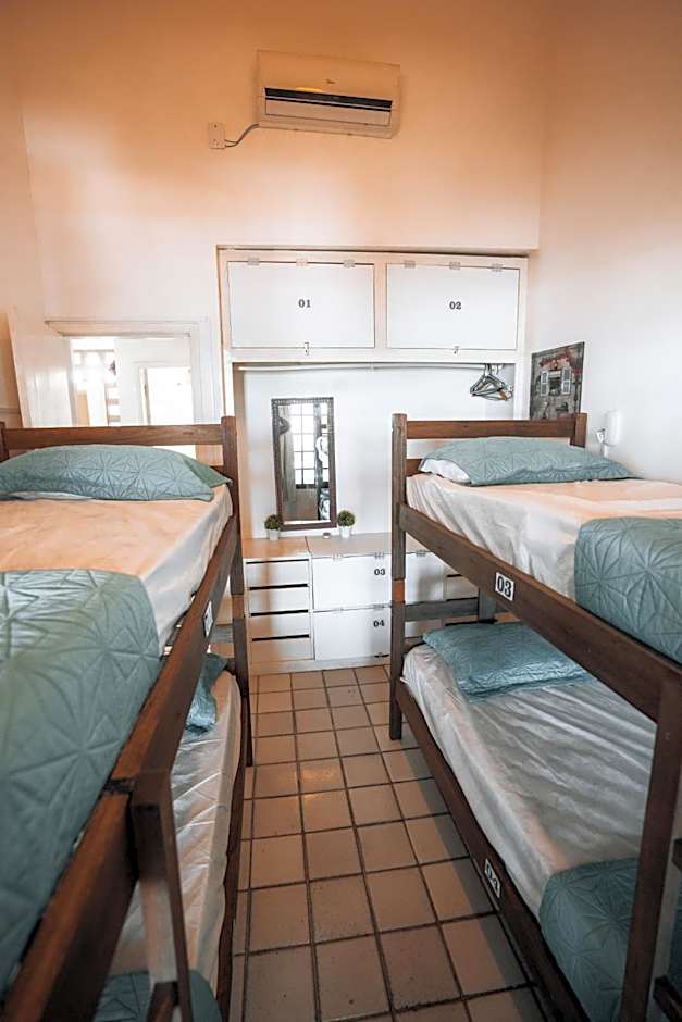 Porto Paraiso Hostel