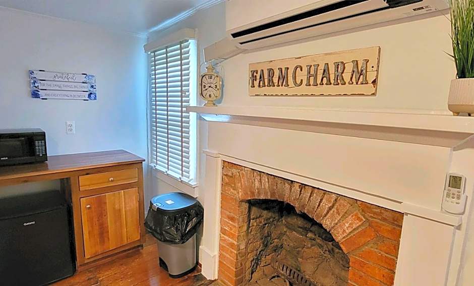 Graves Mountain Farm & Lodges