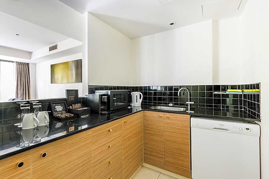 Crowne Plaza Canberra By IHG