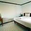 Fah Place Hotel