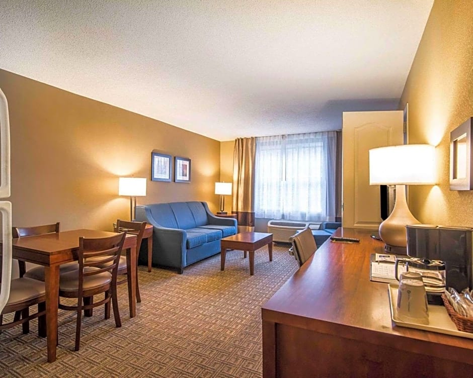 Comfort Inn & Suites Dover-Portsmouth