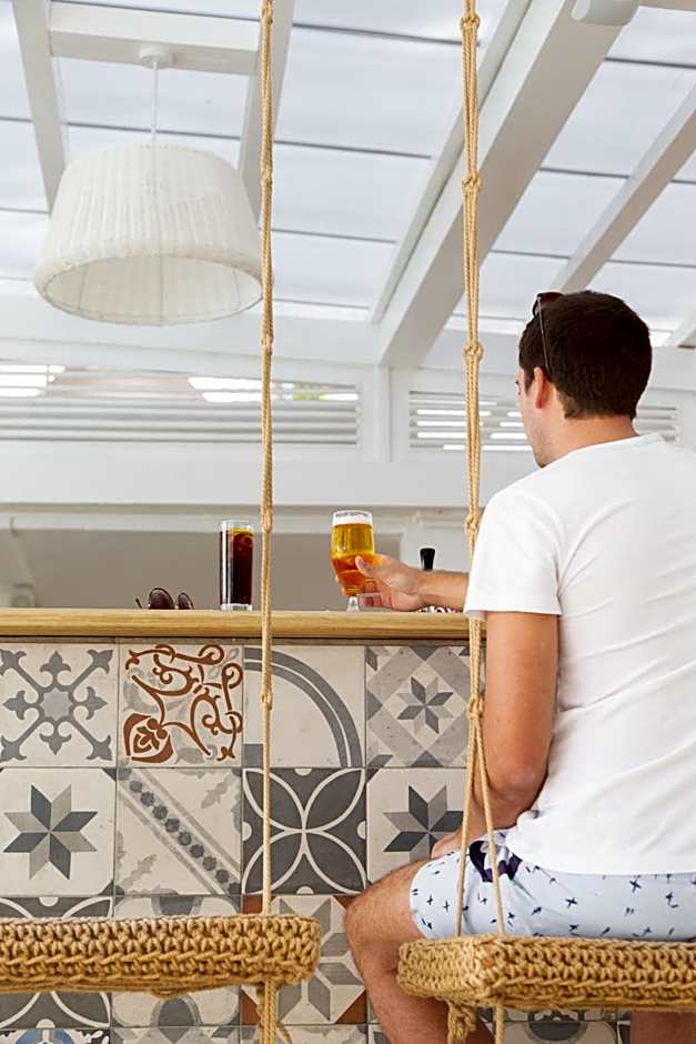 Tropical Attitude - Adults Only