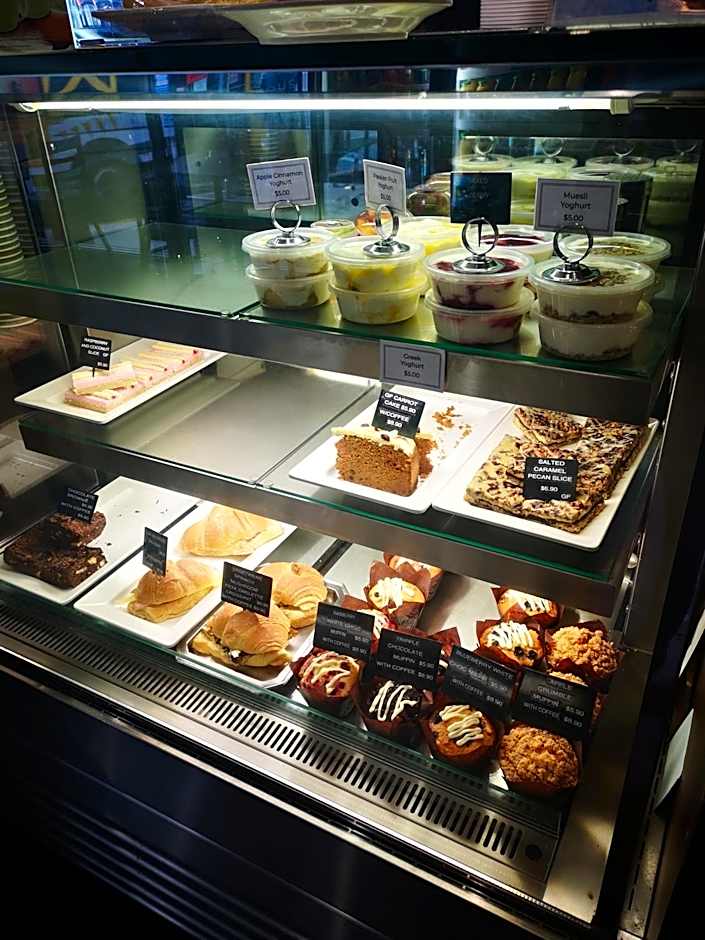 Abbey On Roma Hotel & Apartments