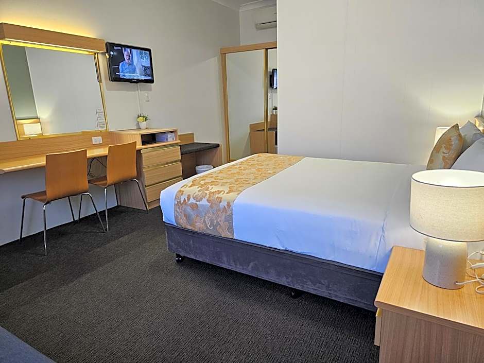 Country Lodge Motor Inn