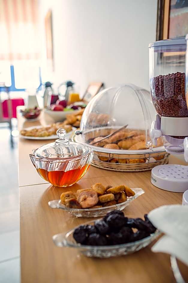 Iliana Hotel