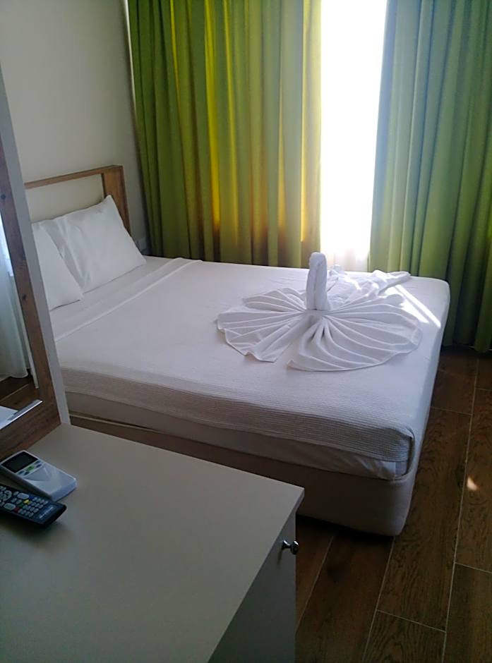 Rich Melissa Hotel