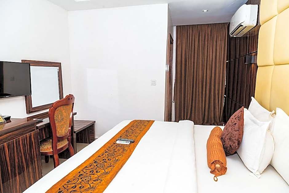 Pennsylvania Avenue Hotel