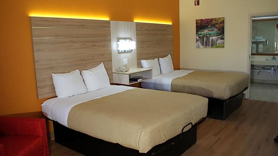 Home Town Inn & Suites