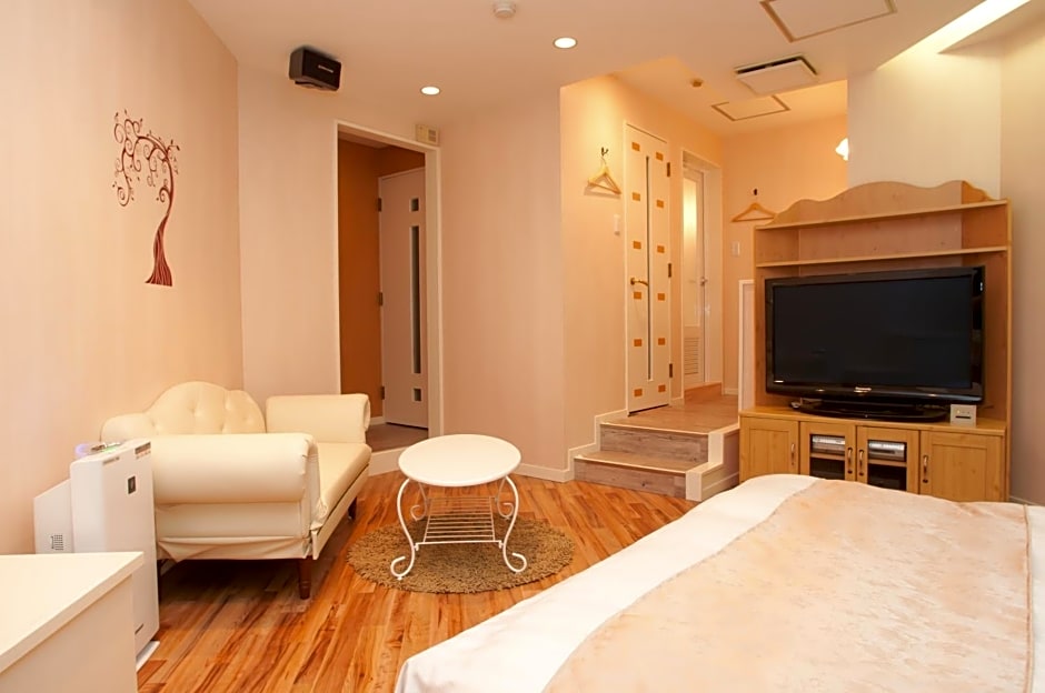 Hotel Mio (Adult Only)