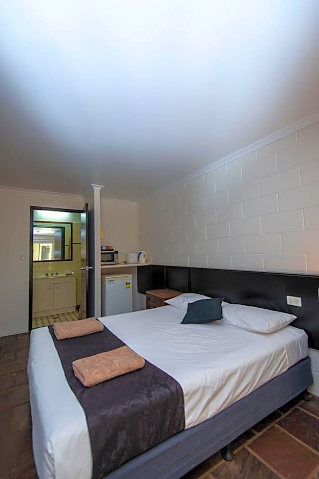 Longreach Most Central Motel