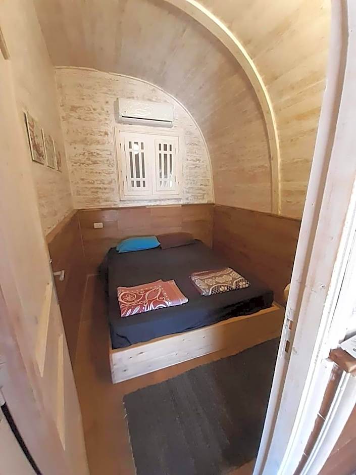 Green Beach Camp & Hotel