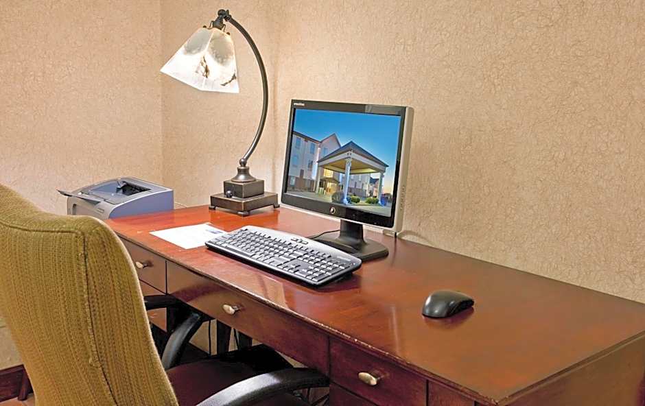 Seasons Inn & Suites Highland