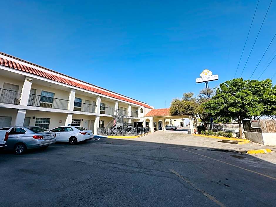 Hotel Quinta San Carlos Inn
