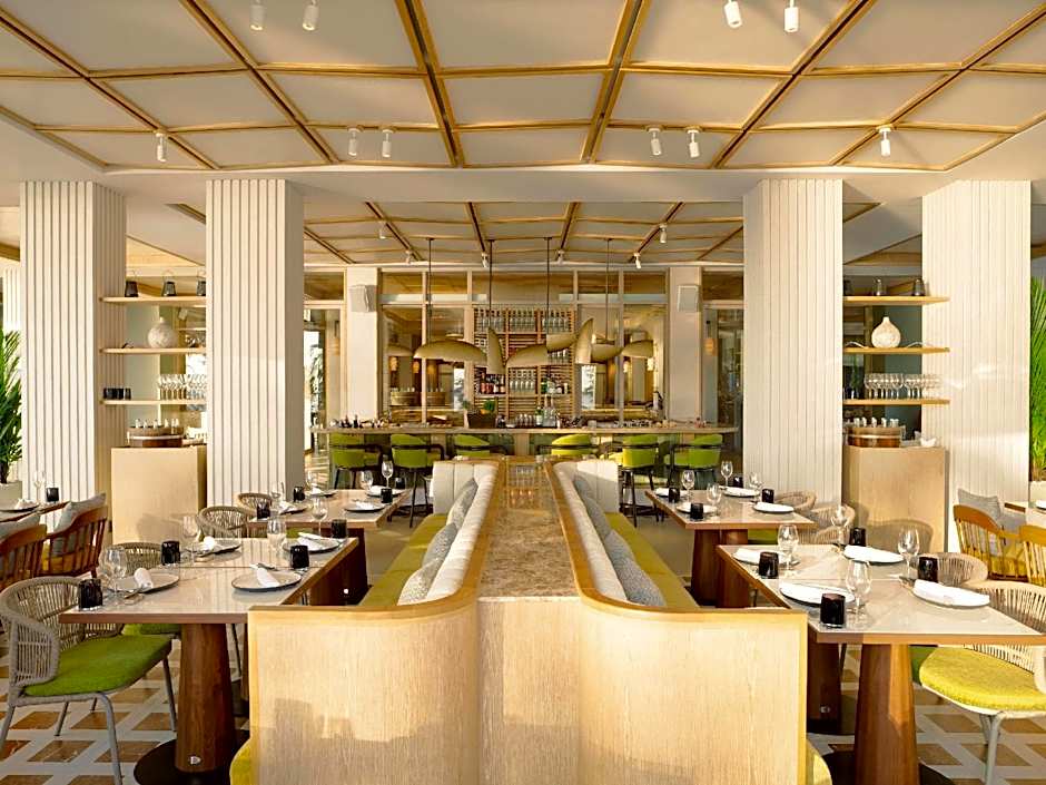 Pullman Phuket Arcadia Naithon Beach Resort