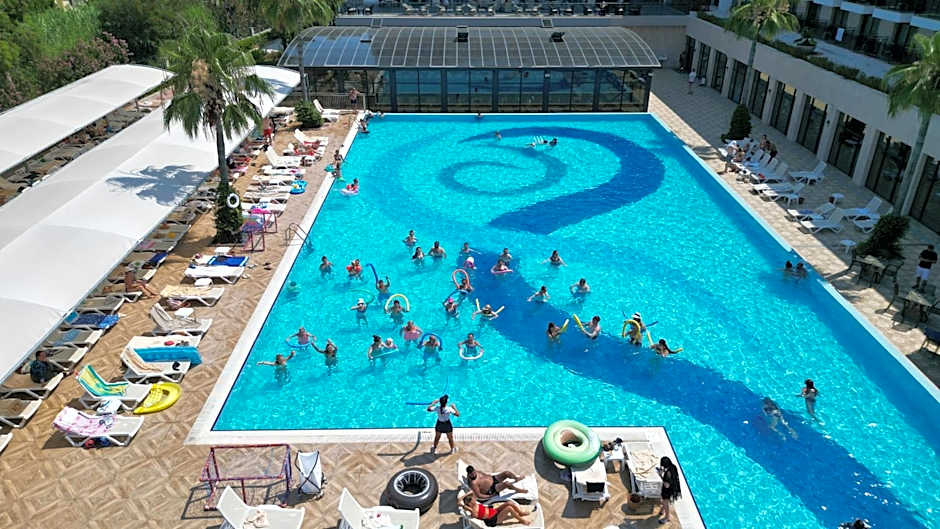 Aydinbey Queen's Palace & Spa - Ultra All Inclusive