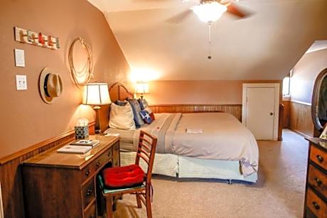 King Room with Sofa Bed