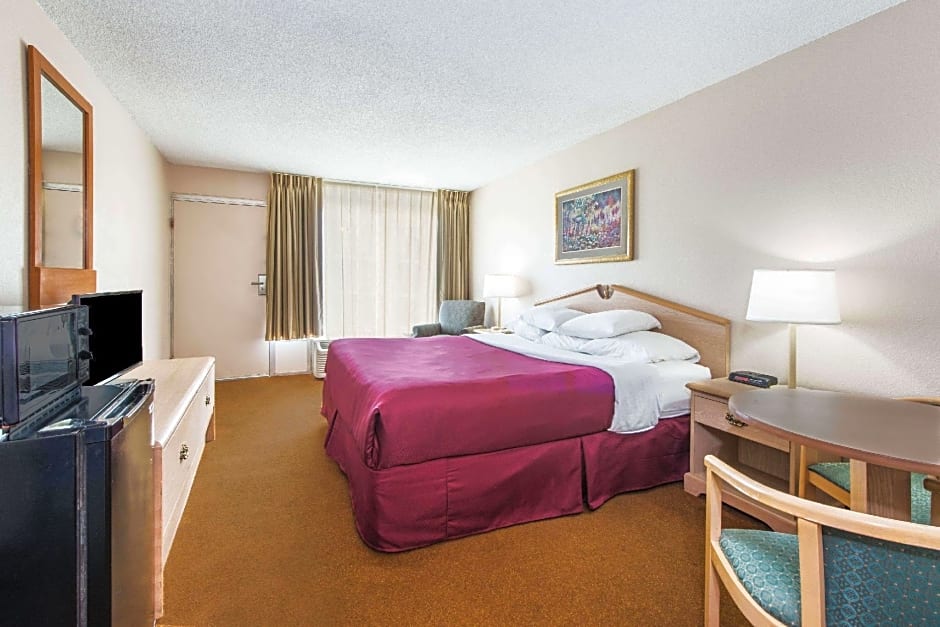 Days Inn by Wyndham Elizabethtown