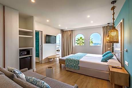 Superior Room with Sea View (3 Adults)