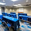 Holiday Inn Express Hotel & Suites Wilmington-University Ctr