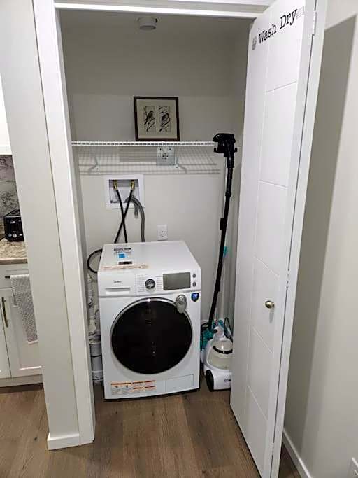 Avocado Executive Suite 2