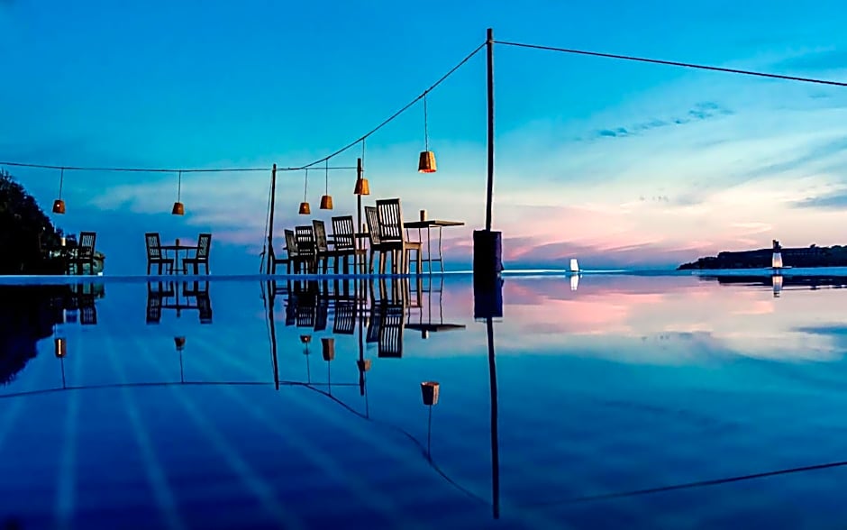 Camino Real Zaashila Huatulco