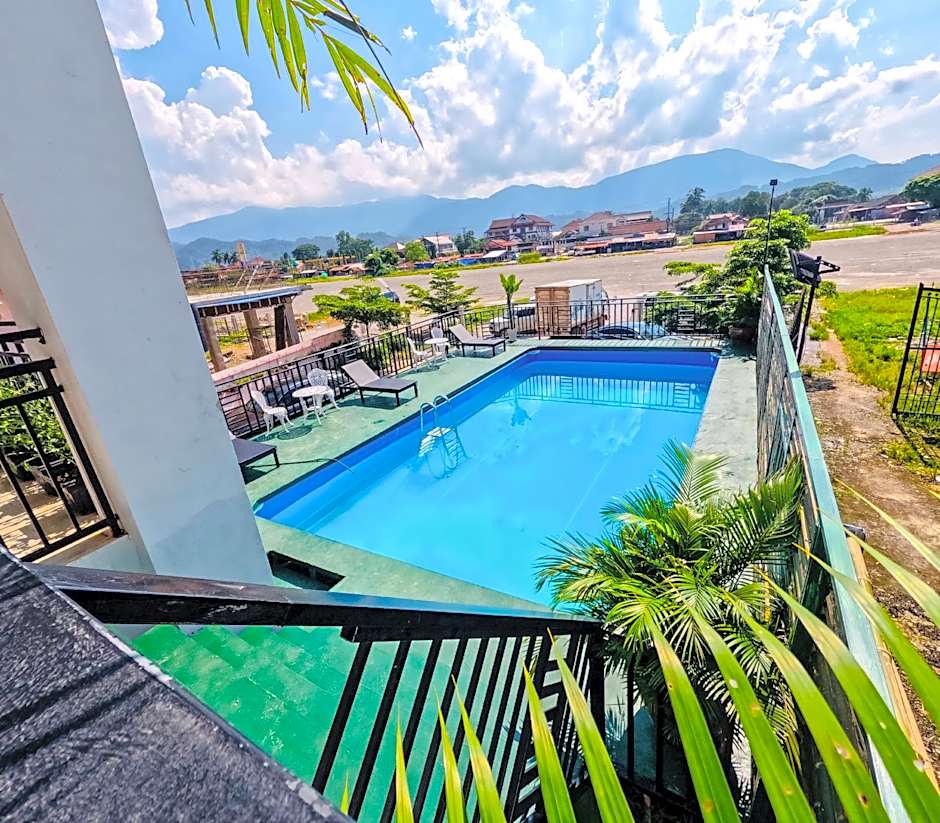 Consiana Vang Vieng Hotel