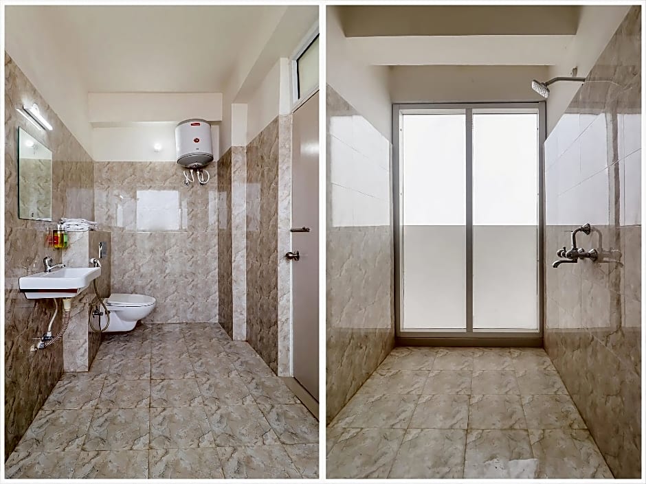 OYO 79480 Flagship HHH Skyline