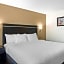 Econo Lodge Inn & Suites