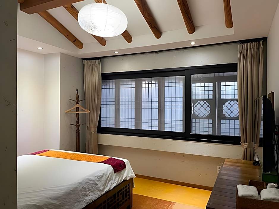 Jeonju Hanok Taejogung Hotel
