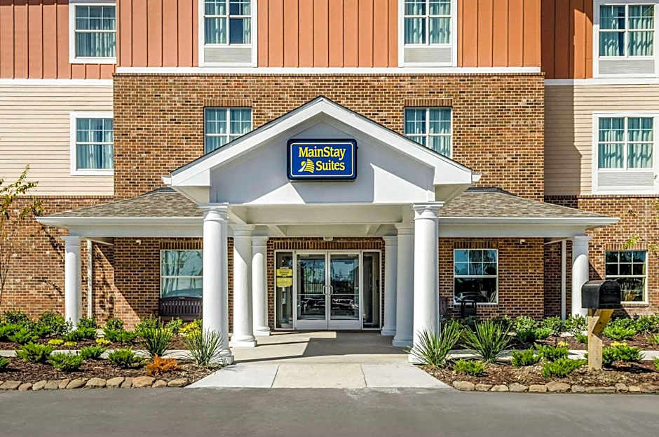 MainStay Suites Hackberry Sportsman's Lodge