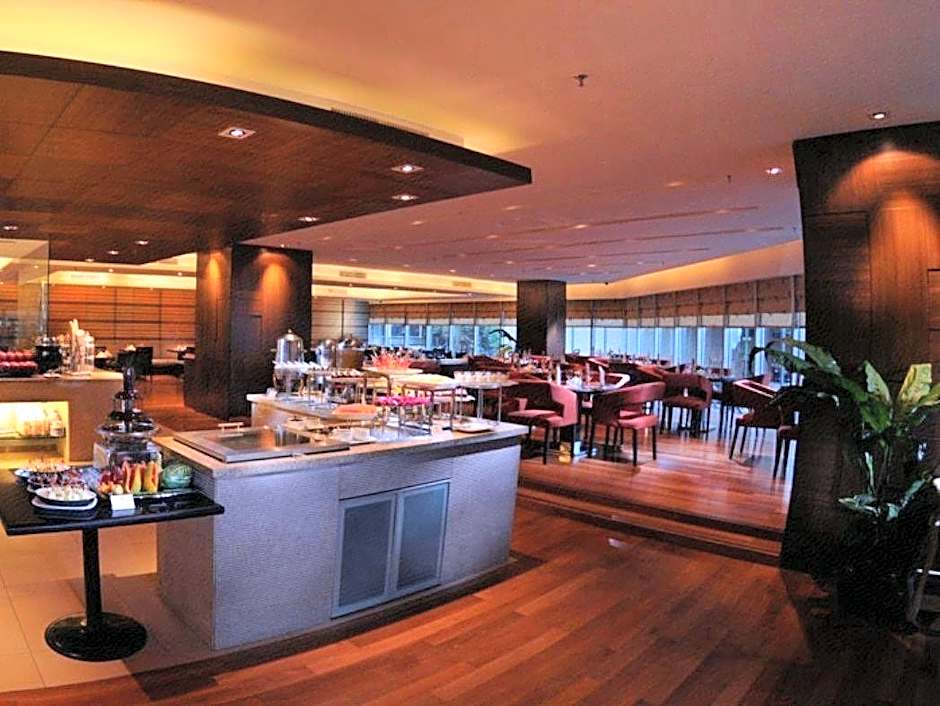 Puteri Wing - Riverside Majestic Hotel