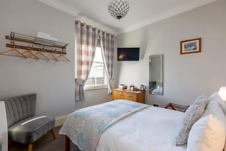 Deluxe Double Room with Shower