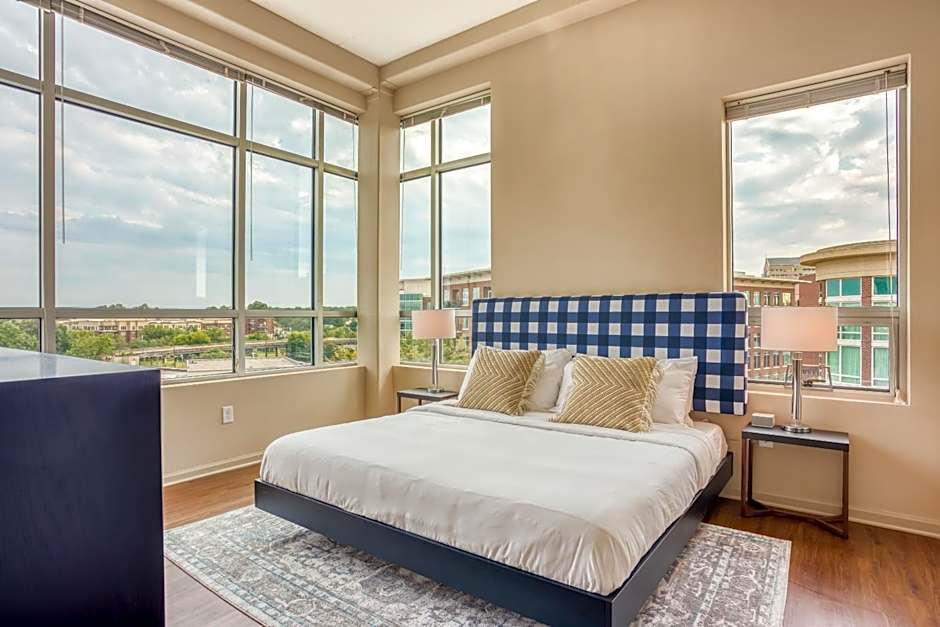 Mint House Greenville - Downtown