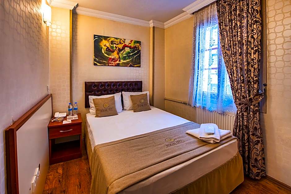 Kozan City Hotel