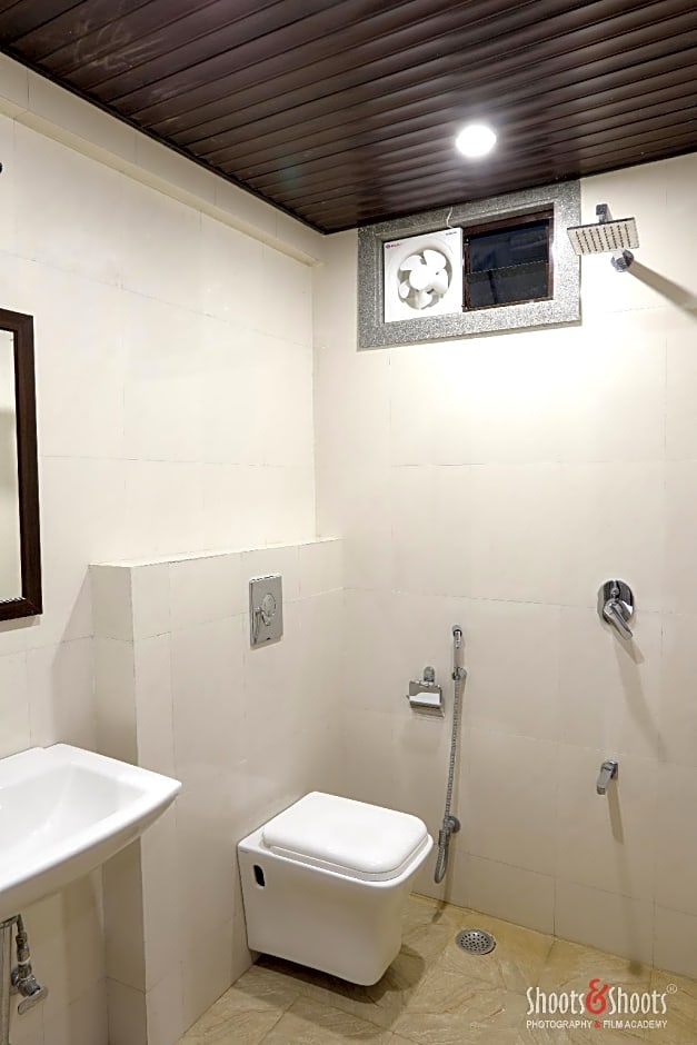 Hotel Navaratan Palace