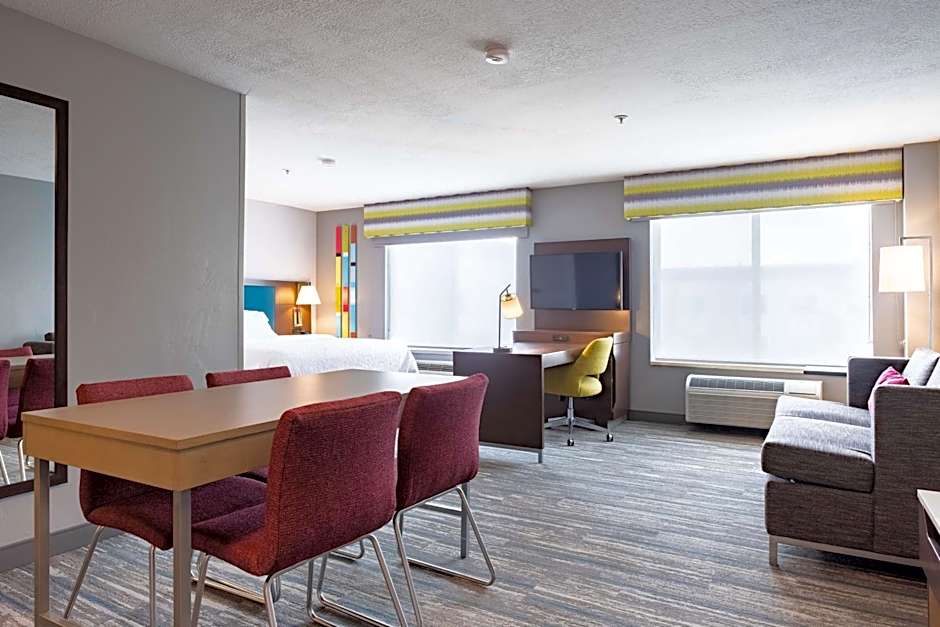 Hampton Inn By Hilton & Suites Salt Lake City Airport, Ut