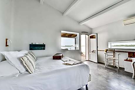 Superior Double Room with Shower and Lake view