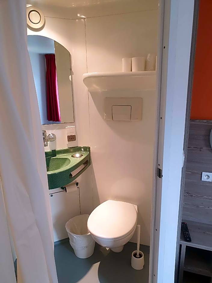 Kyriad Direct Poissy - Acheres